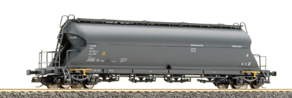 Pressurized cement Hopper car<br /><a href='images/pictures/Tillig/15495.jpg' target='_blank'>Full size image</a>